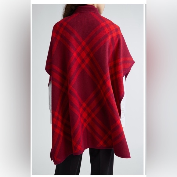 BNWT Burberry Carly Check Wool Cape Red - Picture 2 of 6